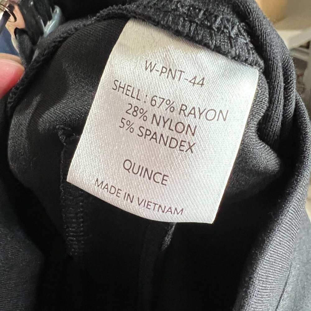 Quince Women's Black Ultra-Stretch Ponte Pants Kick Flare sz M 24" Inseam NWT - Picture 8 of 8